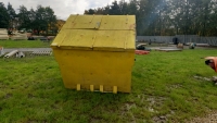 12 cu.yd lidded skip - 2