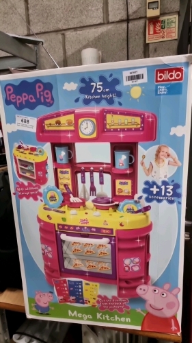 Peppa Pig play kitchen, some utensils missing