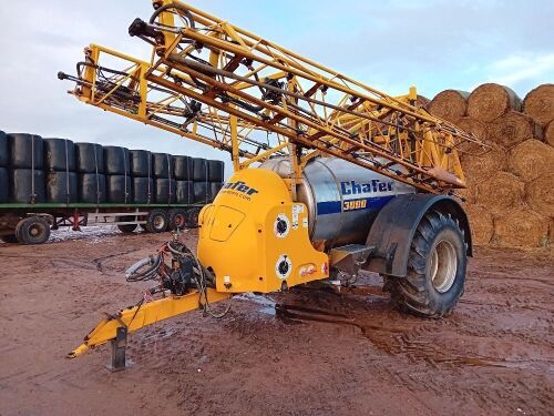 2008 Chafer 3000ltr 24m trailed sprayer, steering axle, stainless steel tank, induction hopper, tested 12/6/23, triple ARAG nozzle body, 620/70R26 Michelin tyres c/w set of 320/85R36 wheels and tyres