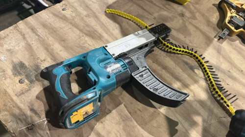 Makita plasterboard screw gun 18v