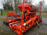2013/2009 Kuhn Combiliner Venta LC 4000 drill and HR 4004 power harrow combination c/w disc coulters - 2