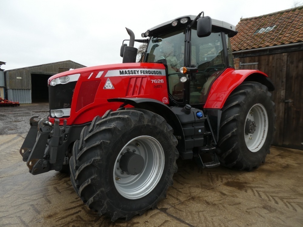 Massey Ferguson 7626 Dyna 6 tractor, c/w 50km/hr, front linkage and spool, front and cab suspension, 2 electric and 2 manual spools, Michelin 710/70R38 & 600/60R30, 2190 hours, FX62 FLD | Stephensons Massey Ferguson 7626 Dyna 6 tractor, c/w 50km/hr, front linkage and spool, front and cab suspension, 2 electric and 2 manual spools, Michelin 710/70R38 & 600/60R30, 2190 hours, FX62 FLD | Stephensons