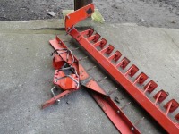 Kuhn 4m scraper and levelling bar - 2