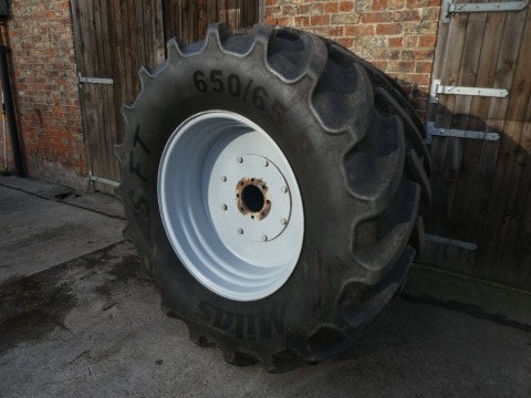 650/65R34 rear tyres c/w interchangeable centres, currently MF