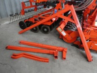 2013/2009 Kuhn Combiliner Venta LC 4000 drill and HR 4004 power harrow combination c/w disc coulters - 10