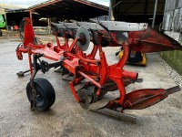 Kuhn Vari-Master 121 4+1F plough, hydraulic auto-reset, hydraulic vari-width, c/w +1 furrow - 4