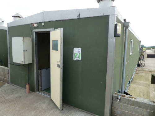 Finrowe Systems Ltd Portapig portable nursery/weaner unit. 13.8mx4.2m accommodating approx 200 weaners. Completely fitted out and in good condition including slatted floor, feeders, nipple drinkers, controlled environment, alarm system etc. 2007