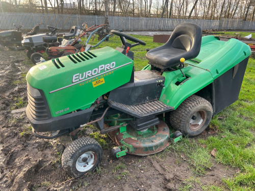 Euro Pro John Deere ride on mower c/w collection box<br/>