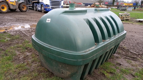 Plastic oil storage tank