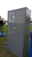 Large tool cabinet