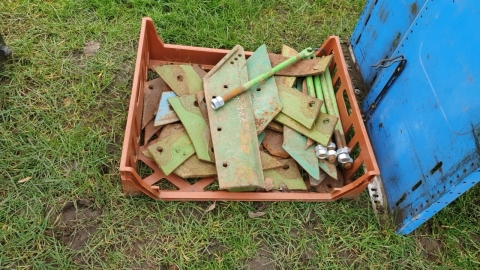 Box of Dowdeswell plough parts