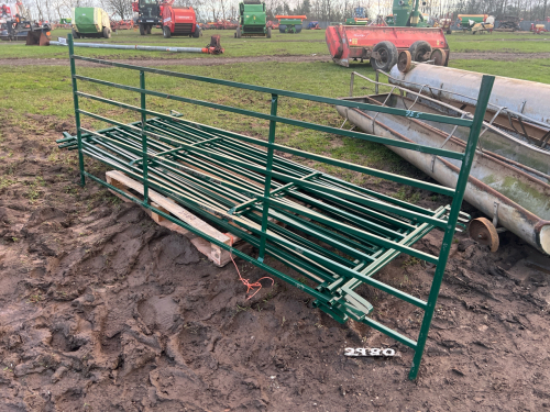 6 x 8ft green sheep hurdles