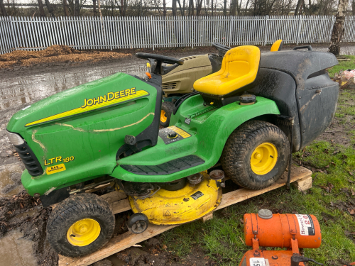 John Deere LTR180 ride on lawn mower. Not used anymore, stored inside for last 5 years. Doesn't start but did when it got put away.
