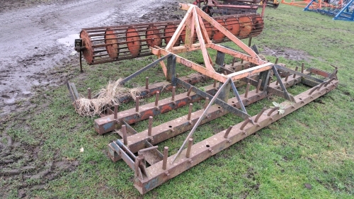 Dutch harrow and crumbler roller