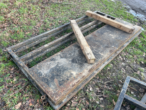 2 x 8ft heavy duty gates
