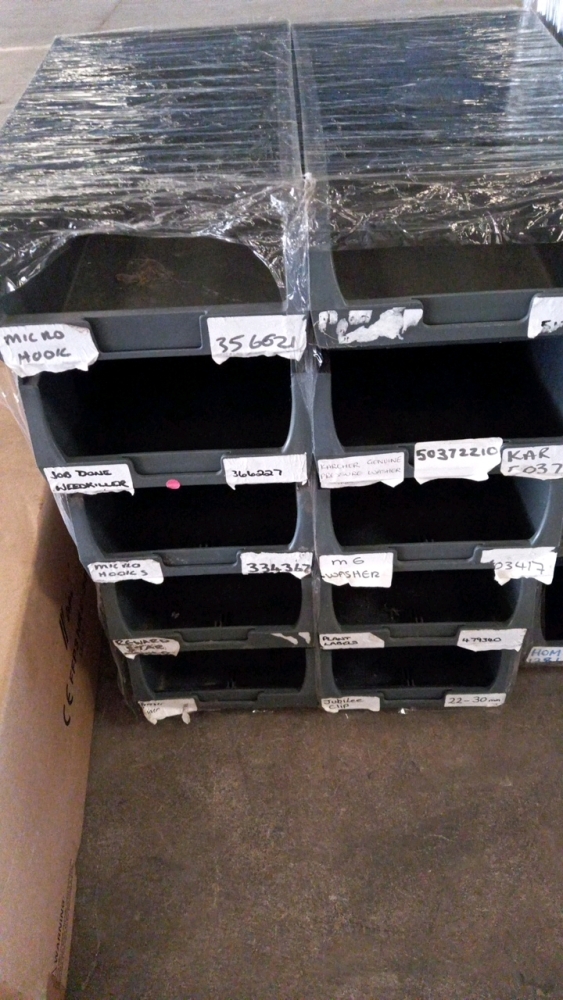10 x XL4 stackable lin bins, good clean condition | York Machinery Sale ...