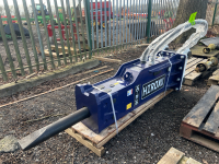 Hirox HDX-30 hydraulic breaker to suit 10-19T digger, brand new unused , piped headstock gassed and PDI checked ready for work