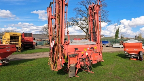 Kuhn Aero 24m fertiliser and Avadex spreader