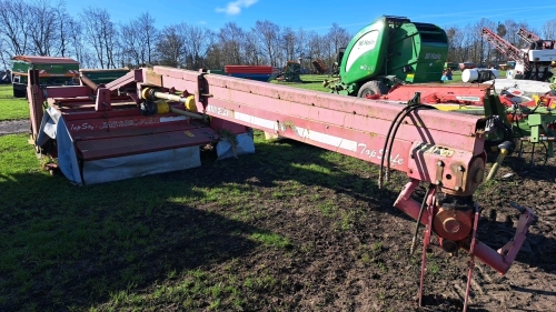 JF 2800 centre tow mower conditioner