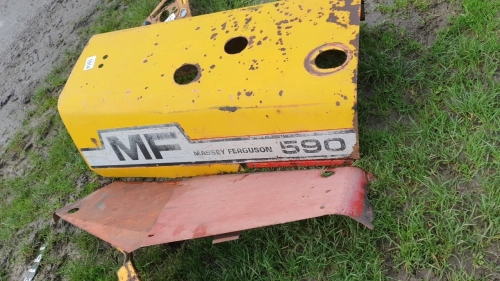 Massey Ferguson 590 bonnet and side panels