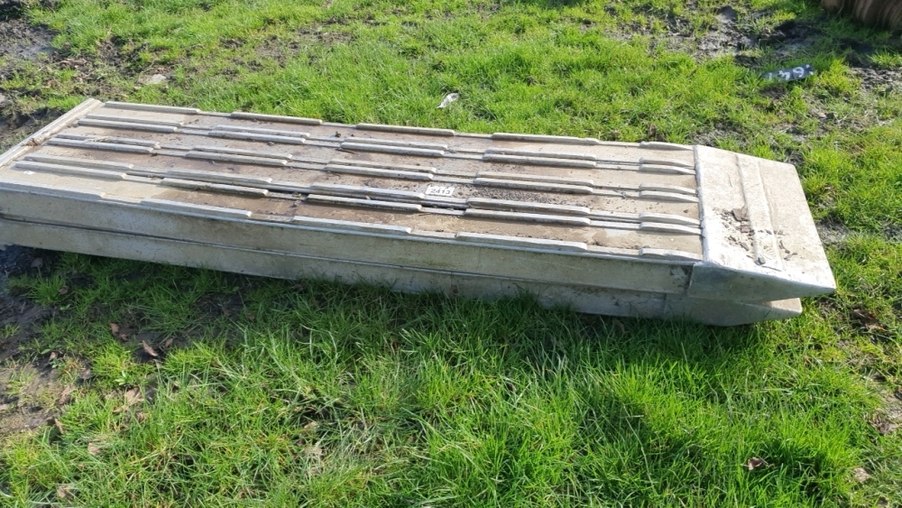 2 x aluminium low loader ramps | York Machinery Sale (hedgers, buckets ...