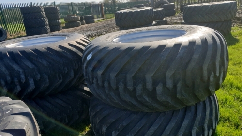 4 x 600-60-30.5 Discovery wheels Trelleborg tyres as new