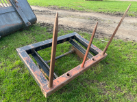 Bale spike with Manitou brackets