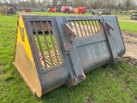2T sugar beet bucket JCB bracket - 4
