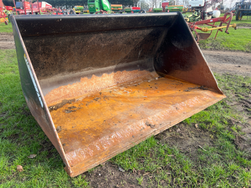 JCB grain bucket