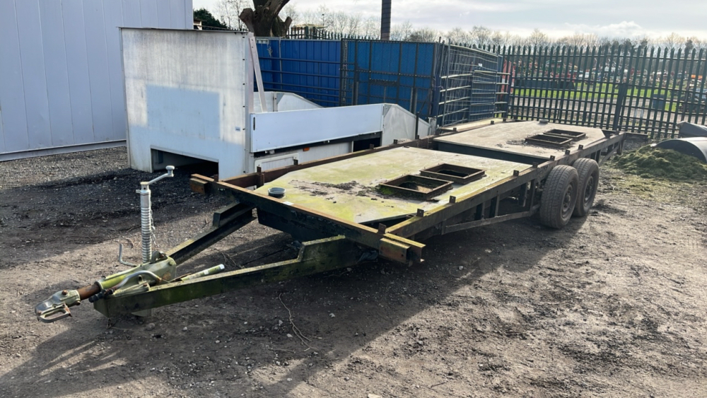 Twin axle toilet trailer chassis 5.9m long x 2.2m wide | York Machinery ...