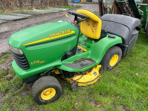John Deere LTR180 ride on mower