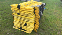 Pack of yellow pedestrian safety fencing - 3