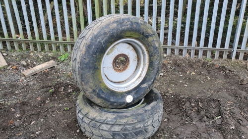 Pair of Mitchelin 335/65R18