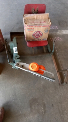 Bowman peddle clay trap with clays