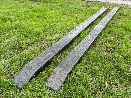 Pair of new 8ft pallet fork extension tines