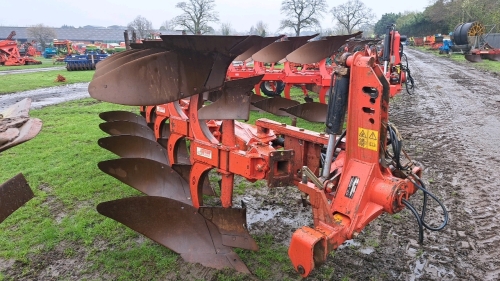 Gregoire Besson 5F plough