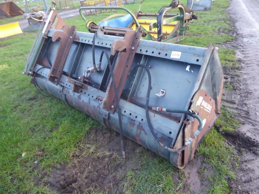 Mailleux root feeder bucket York Machinery Sale (Tractors, vehicles