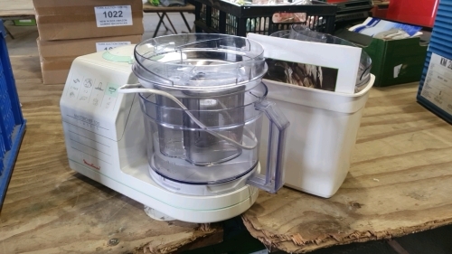 Moulinex Masterchef 520 Classic c/w all attachments,working order