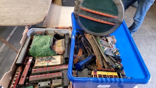 2 x boxes Hornby Dublo & similar carriages, track etc