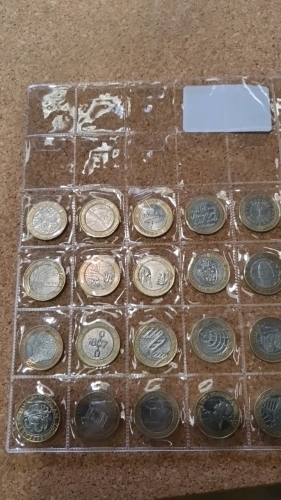 20 x collectable £2 coins