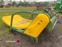 Hustler bale unroller/feeder, chainless 2000 series, 2012