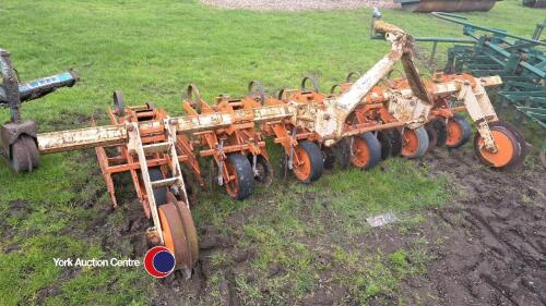 Hestair interow side-hoe with spring-tines and discs