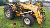 Ford 4500 loading shovel. Starts and runs