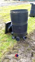 Inspection chamber and manhole cover