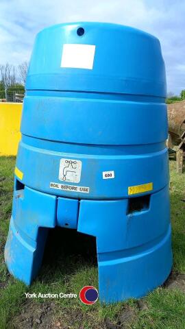 Water tank on stand
