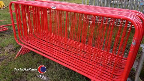15 red crowd barriers