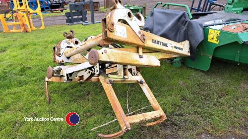 Extending bale grab with Kramer brackets