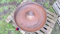 Round Mexican hat pig trough/planter
