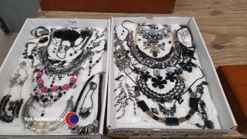 2 x trays of mainly black costume/fashion jewellery