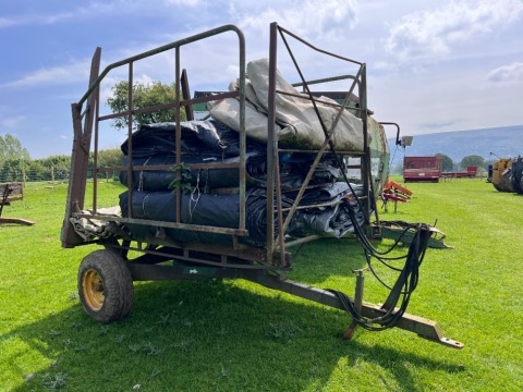 Russell 56 conventional bale collector